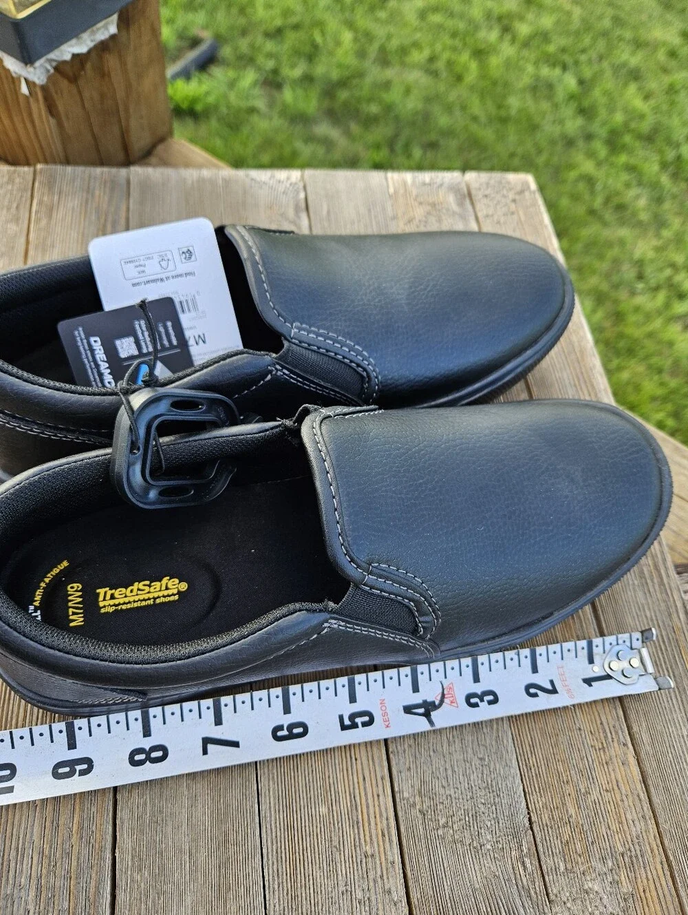 TredSafe Unisex Slip-Resistant Work Shoes Black Leather Comfort M7/W9 NEW